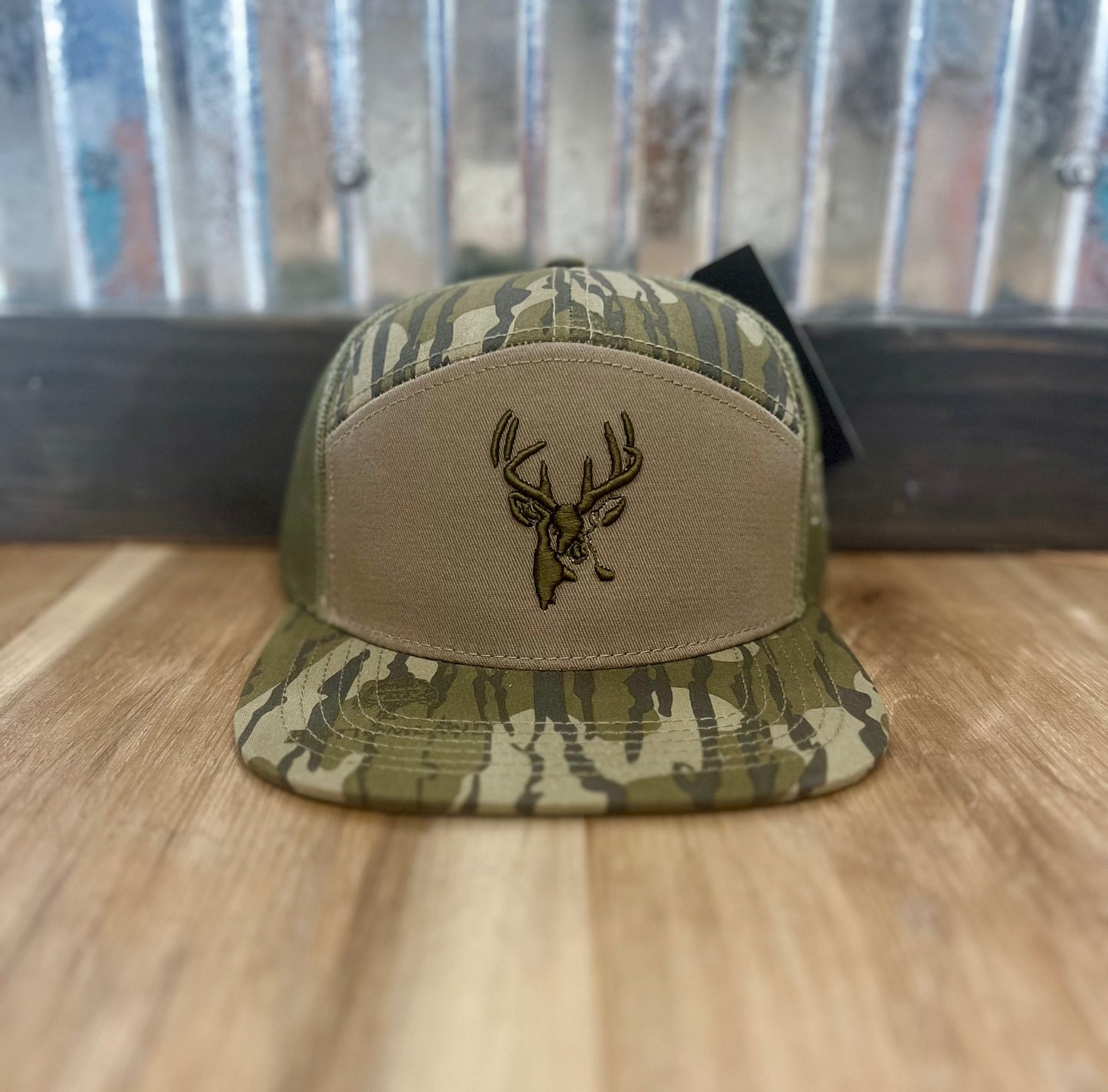 AFW- Buck Puff Logo, Mossy Oak