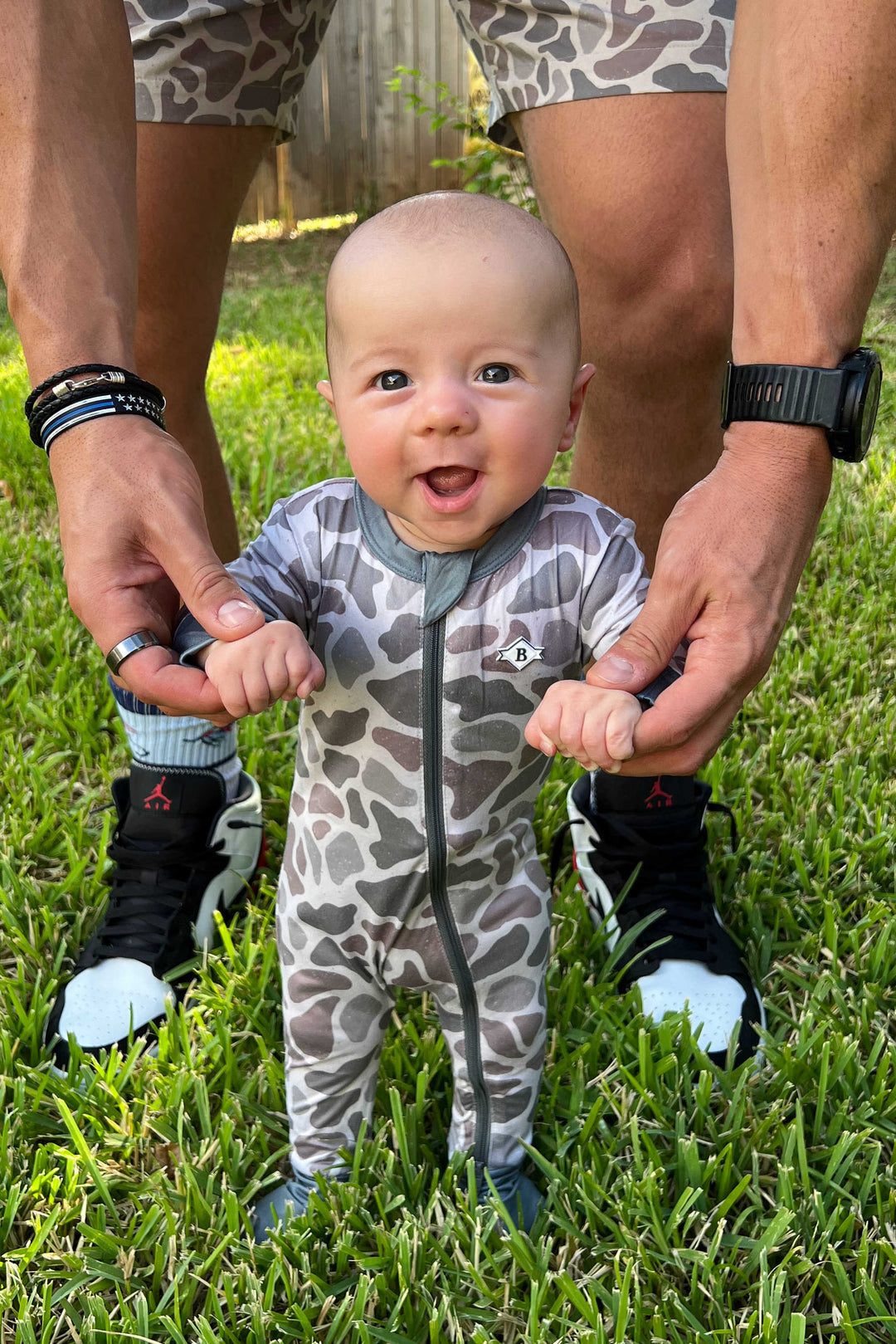 BURLEBO PERFORMANCE HOODIE IN CLASSIC DEER CAMO