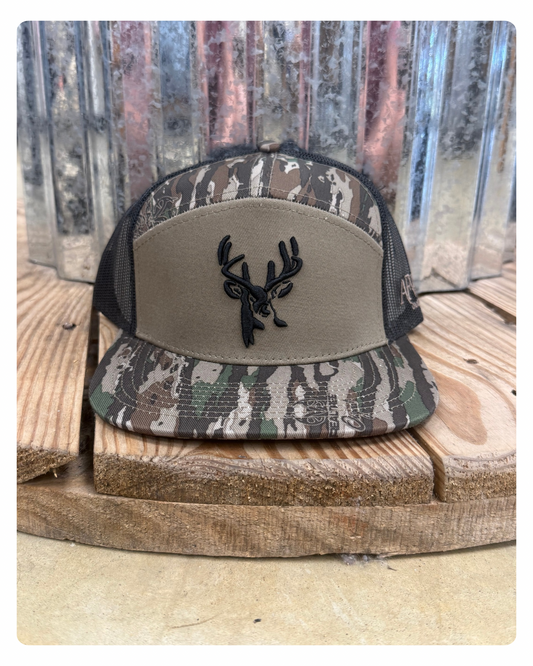 AFW- 7 Panel Buck Realtree Original